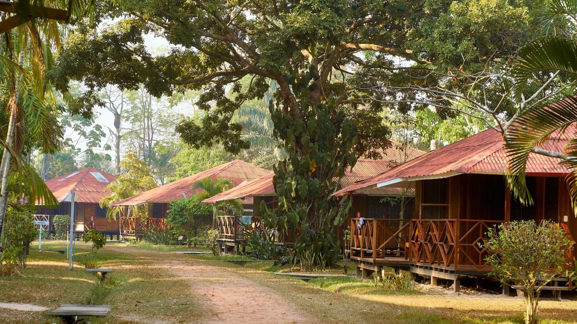 Manish Hotel Ecologico Pucallpa Buitenkant foto