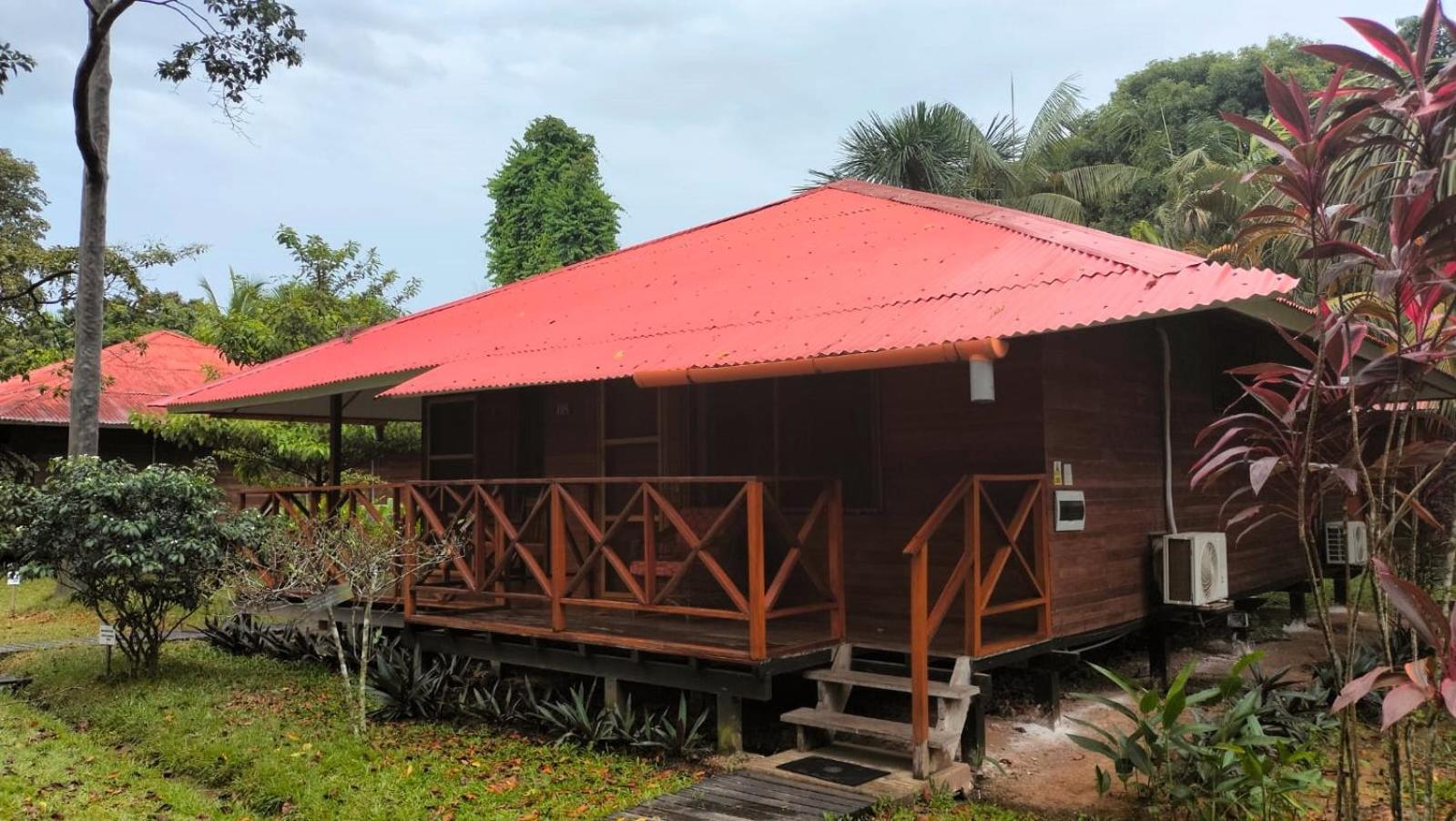 Manish Hotel Ecologico Pucallpa Buitenkant foto